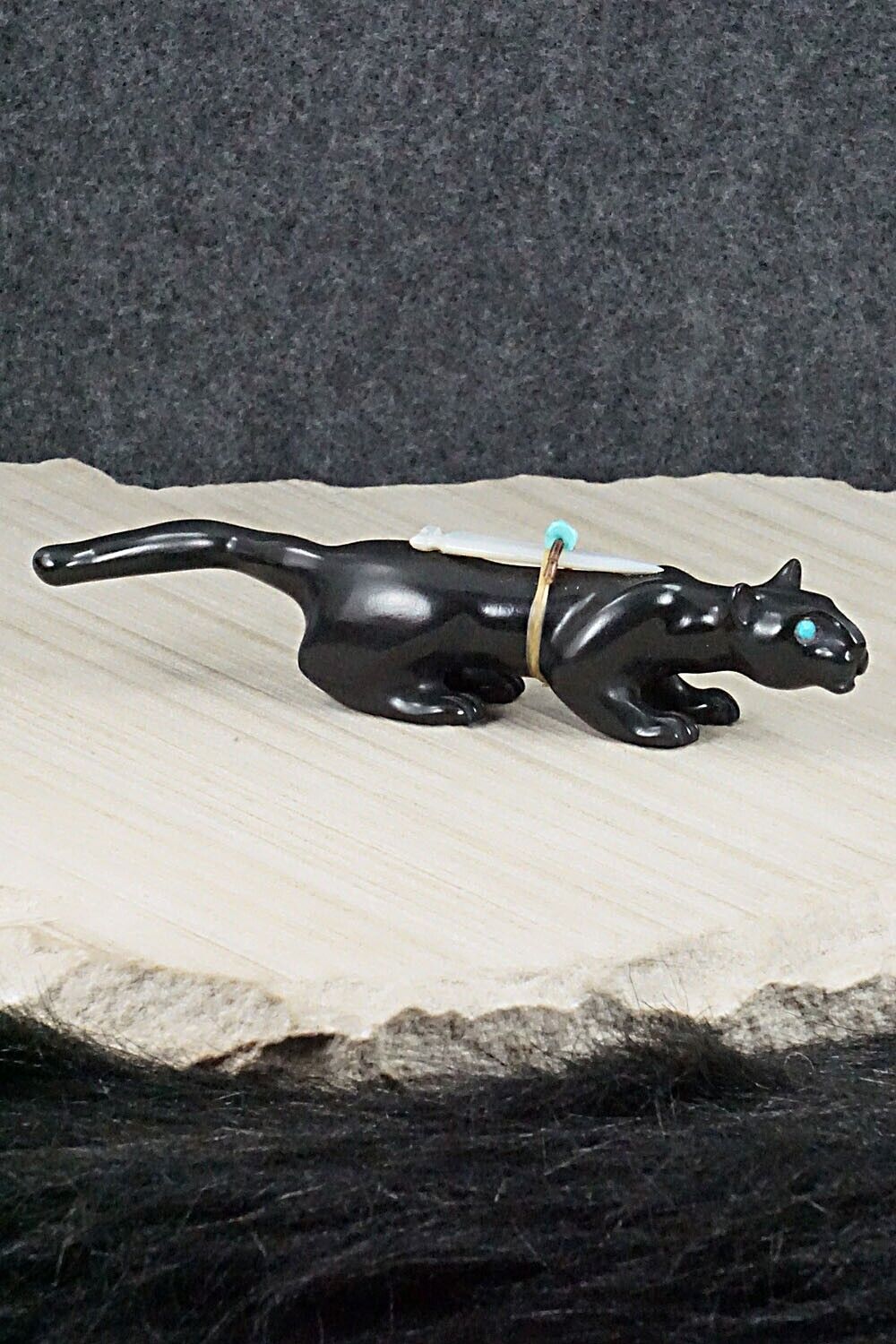 Mountain Lion Zuni Fetish Carving - Albert Eustace