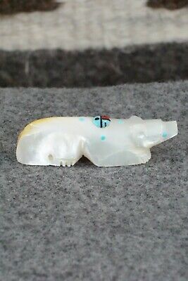 Bear Zuni Fetish Carving - Danette Laate
