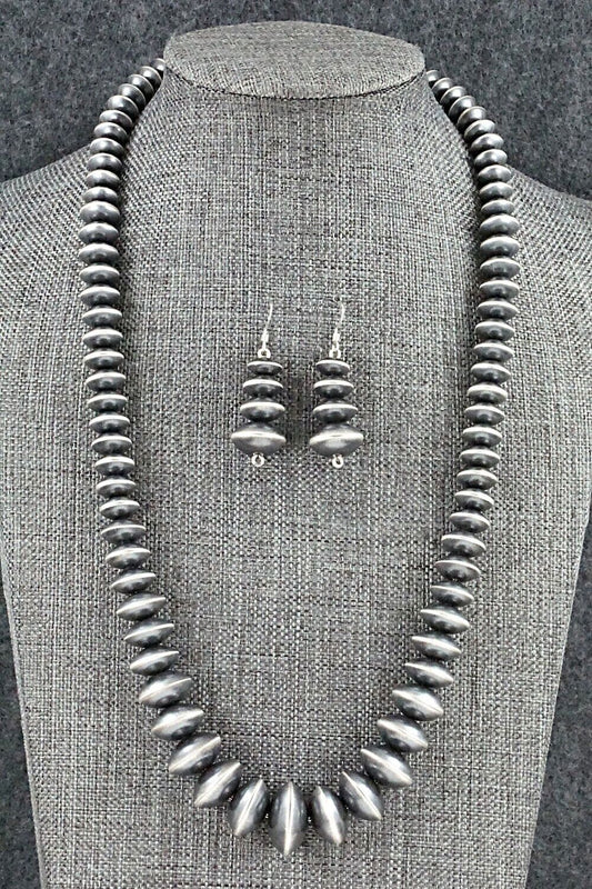 Navajo Pearl Sterling Silver Necklace Set - Preston Haley