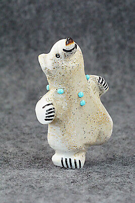 Bear Zuni Fetish Carving - Claudia Peina