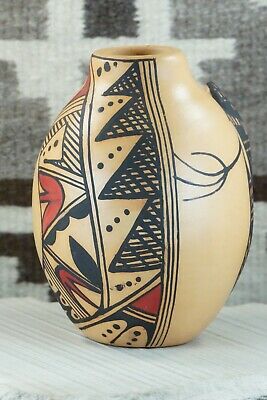 Hopi Pottery - D. Tsinnie