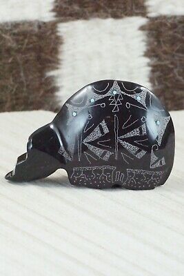 Bear Zuni Fetish Carving - Gerald Peina