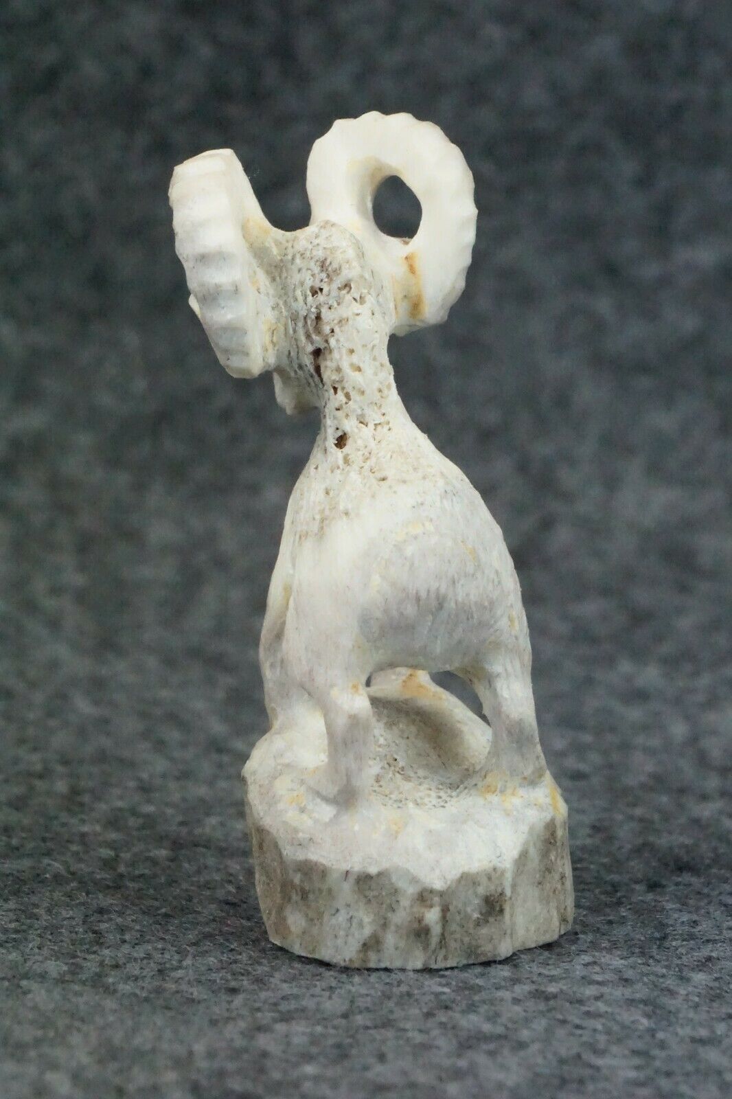 Ram Zuni Fetish Carving - Lewis Malie Jr.