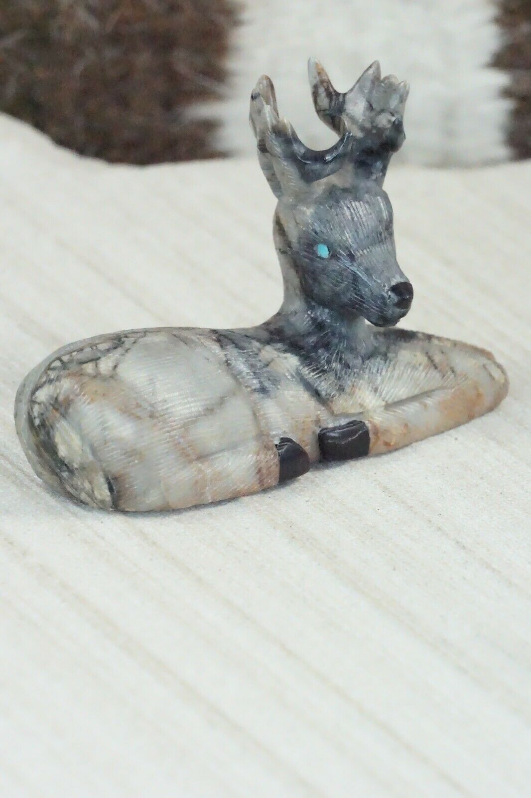 Deer Zuni Fetish Carving - Colin Weeka