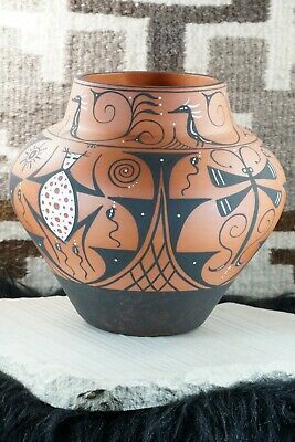 Zuni Pottery - Darla Westika