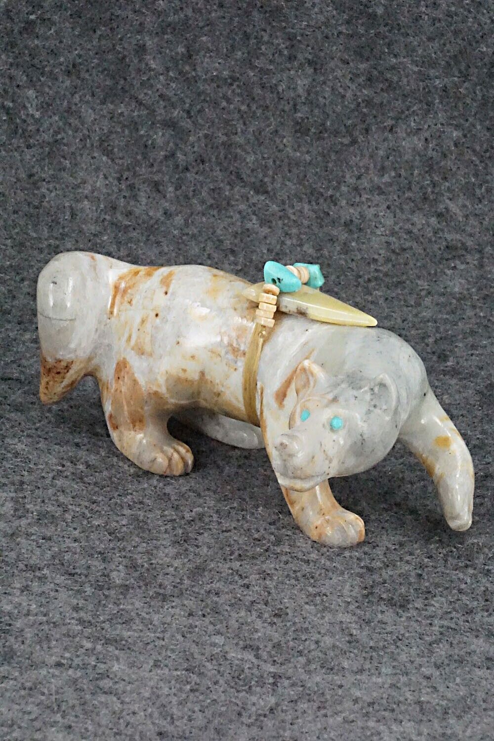 Wolf Zuni Fetish Carving - Albert Eustace