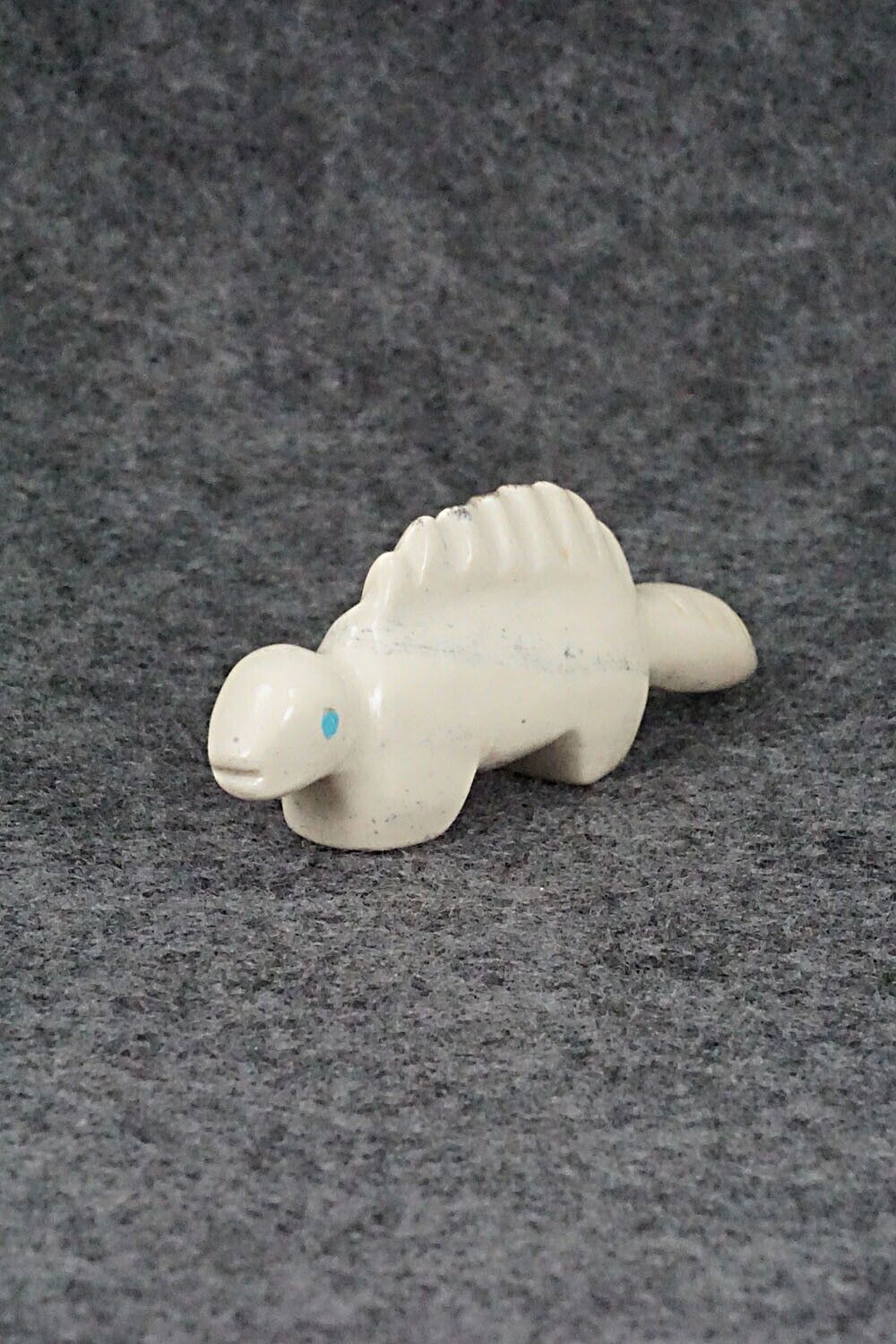 Lizard Zuni Fetish Carving - Marvelita Phillips