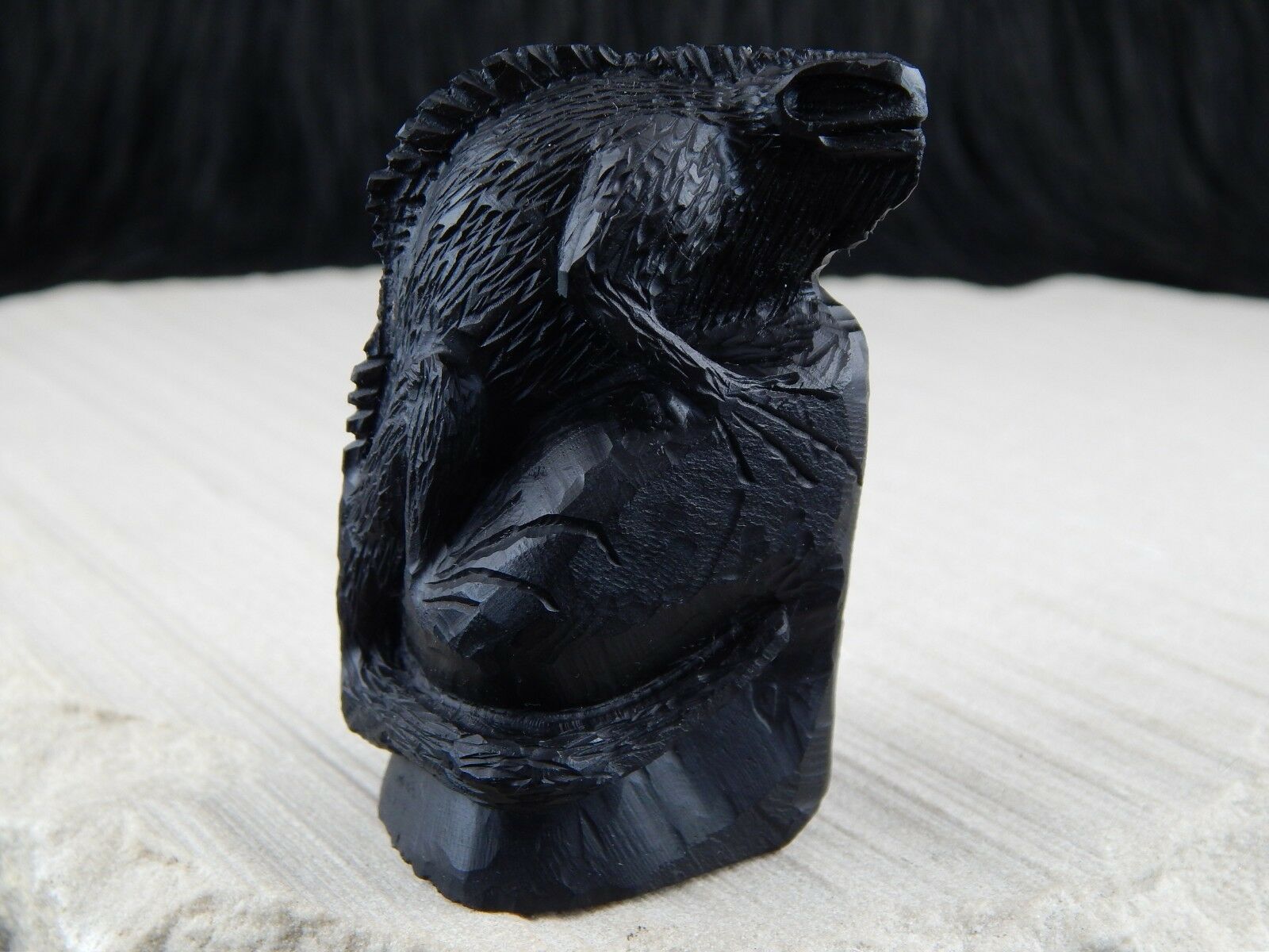 Iguana Zuni Fetish Carving - Lewis Manning - High Lonesome Trading