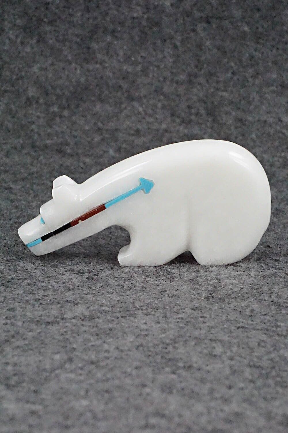 Bear Zuni Fetish Carving - Rodney Laiwakete