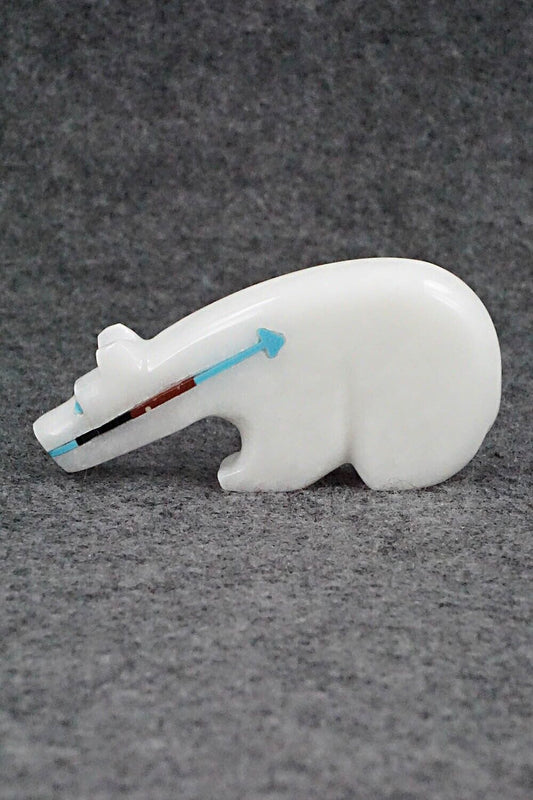 Bear Zuni Fetish Carving - Rodney Laiwakete