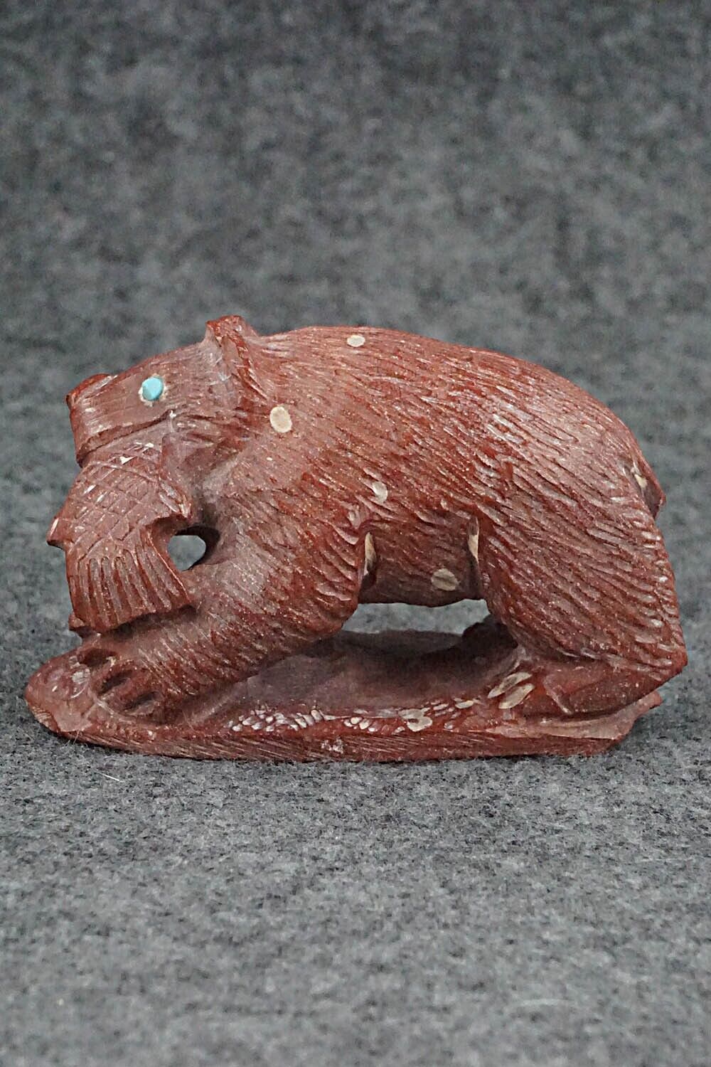 Bear with Fish Zuni Fetish Carving - Derrick Kaamasee