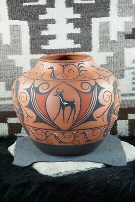Zuni Pottery - Priscilla Peynetsa
