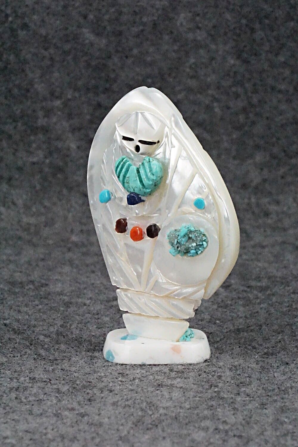 Corn Maiden Zuni Fetish Carving - Vickie Quandelacy