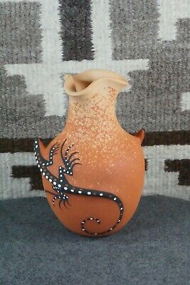 Zuni Pottery - Lorenda Cellicion