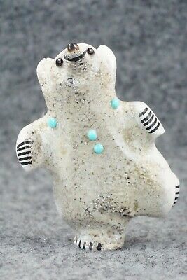 Bear Zuni Fetish Carving - Claudia Peina
