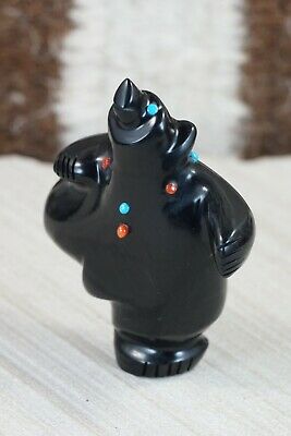 Bear Zuni Fetish Carving - Claudia Peina