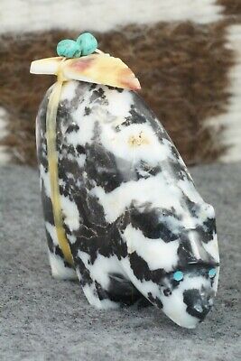 Bear Zuni Fetish Carving - Daphne Quam