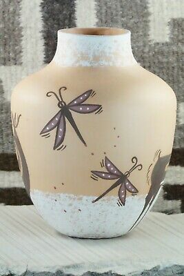 Zuni Pottery - Tara Edaakie