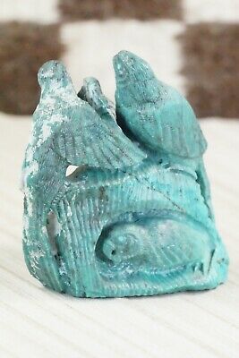 Parrots Zuni Fetish Carving - Colin Weeka