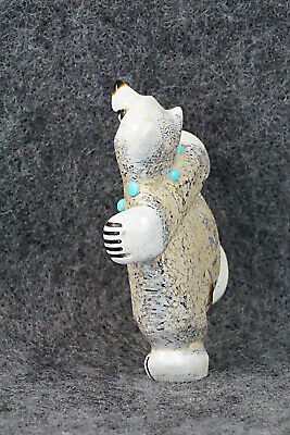 Bear Zuni Fetish Carving - Claudia Peina
