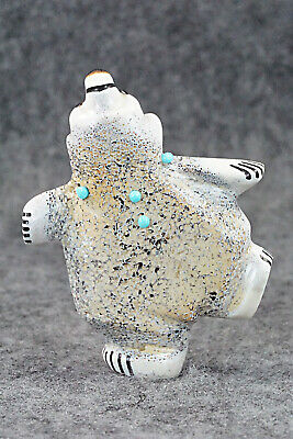 Bear Zuni Fetish Carving - Claudia Peina