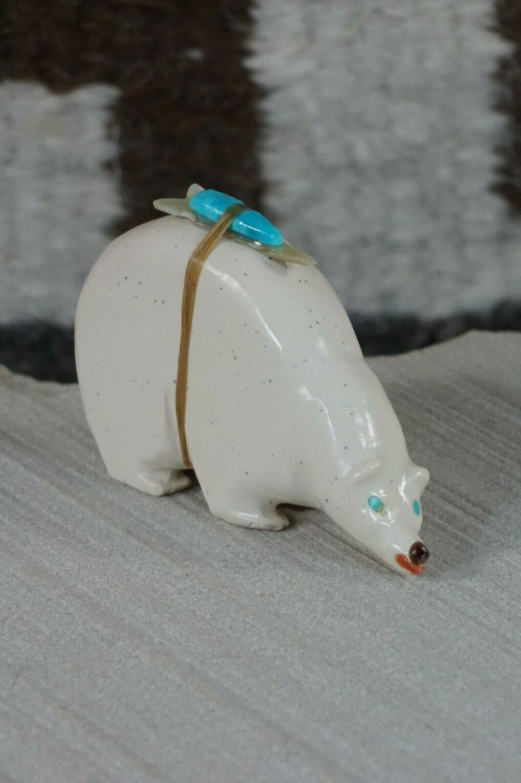 Bear Zuni Fetish Carving - Freddie Leekya - High Lonesome Trading