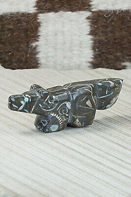 Wolf Zuni Fetish Carving - Michael Mahooty