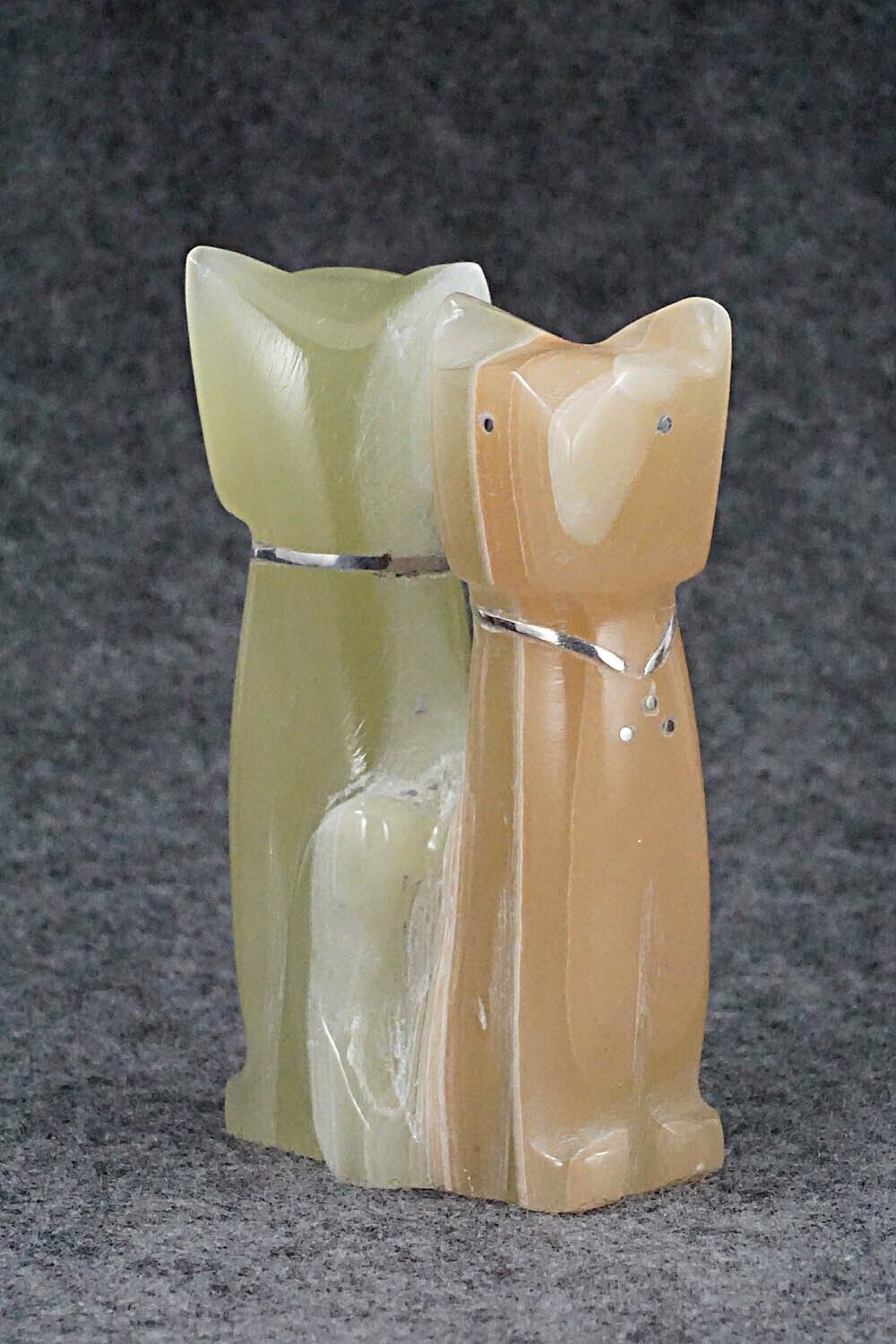 Cat Zuni Fetish Carving - Kenny Chavez