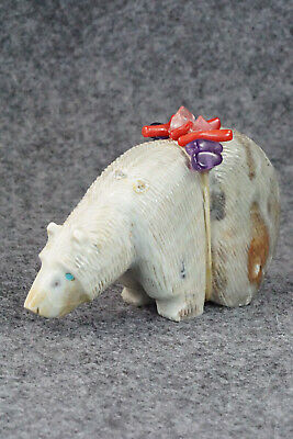 Bear Zuni Fetish Carving - Paulette Quam