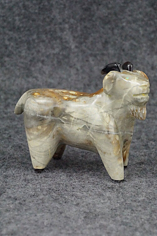 Goat Zuni Fetish Carving - Enrike Leekya