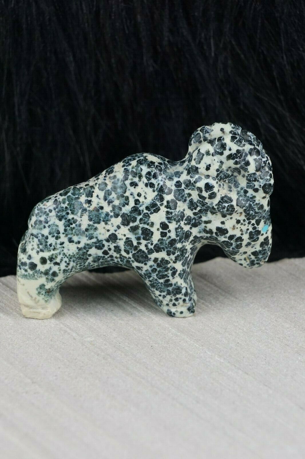 Ram Zuni Fetish Carving - Kevin Quam - High Lonesome Trading