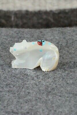 Bear Zuni Fetish Carving - Danette Laate