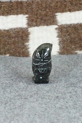 Penguin Zuni Fetish Carving - Robert Cellicion