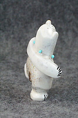 Bear Zuni Fetish Carving - Claudia Peina