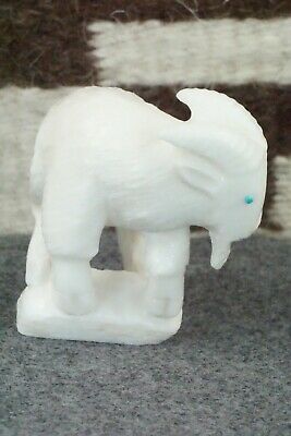 Goat Zuni Fetish Carving - Derrick Kaamasee