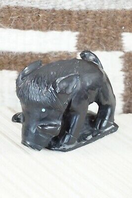 Boar Zuni Fetish Carving - Derrick Kaamasee