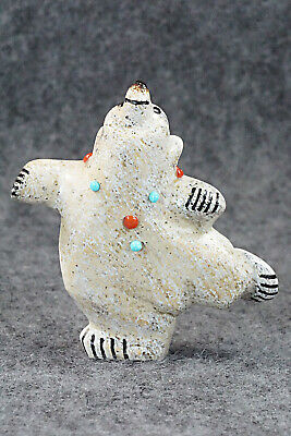 Bear Zuni Fetish Carving - Claudia Peina