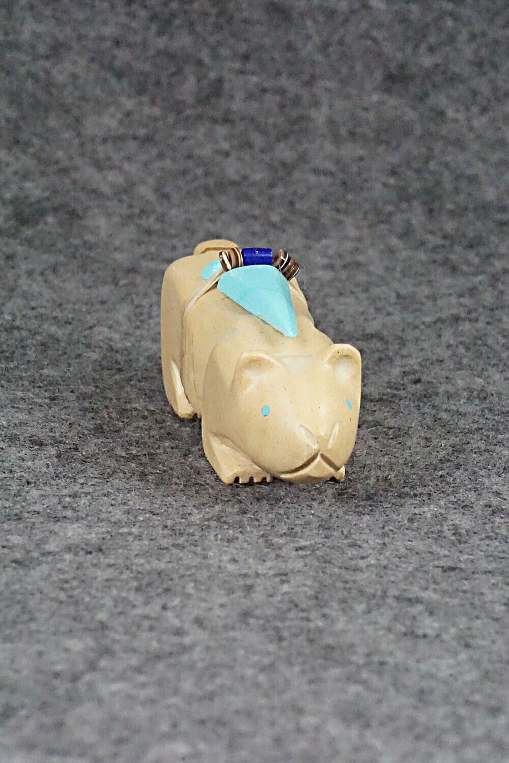 Mountain Lion Zuni Fetish Carving - Alex Tsethlikai