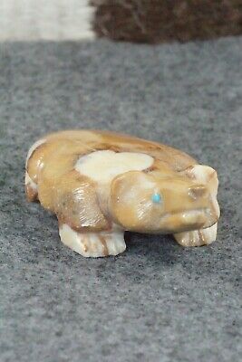 Badger Zuni Fetish Carving - Derrick Kaamasee