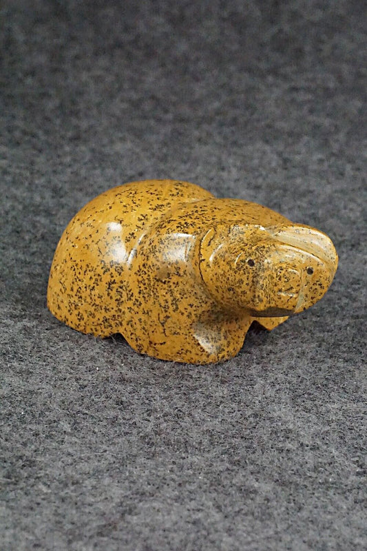 Bear Zuni Fetish Carving - Jessica Eriacho