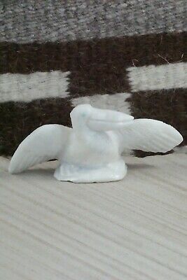 Pelican Zuni Fetish Carving - Derrick Kaamasee