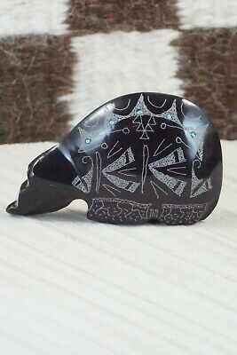Bear Zuni Fetish Carving - Gerald Peina