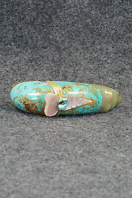Bear Zuni Fetish Carving - Daphne Quam