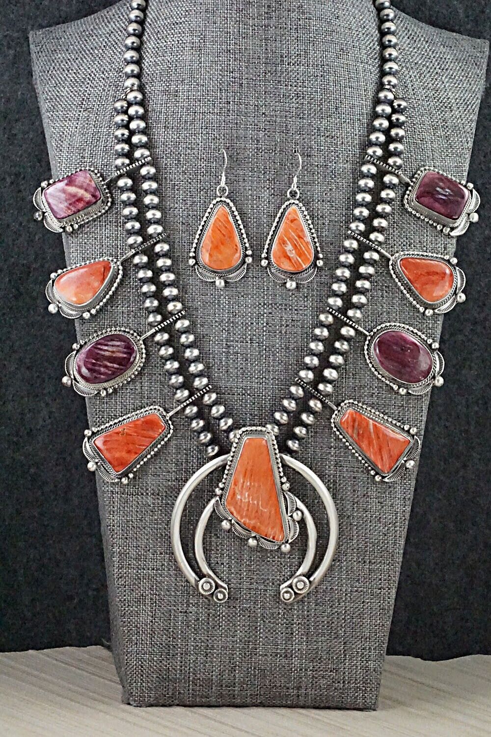 Spiny Oyster & Sterling Silver Squash Blossom Set - Tom Lewis