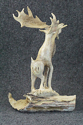 Moose Zuni Fetish Carving - Ruben Najera