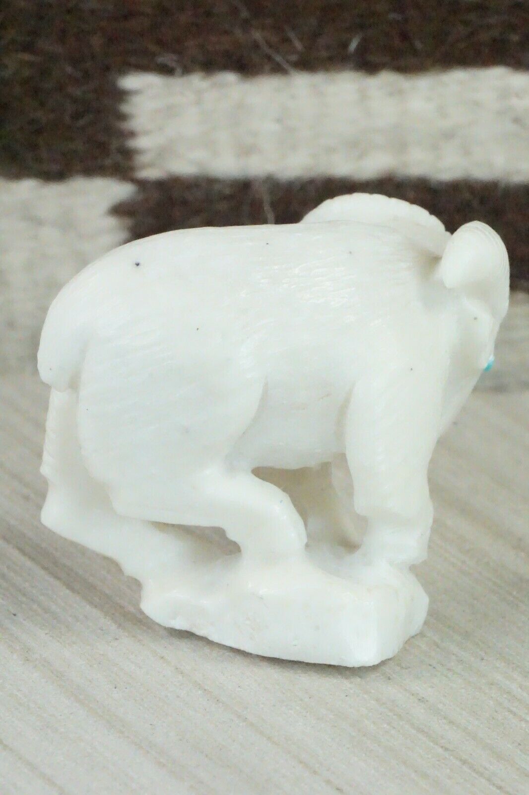 Goat Zuni Fetish Carving - Derrick Kaamasee