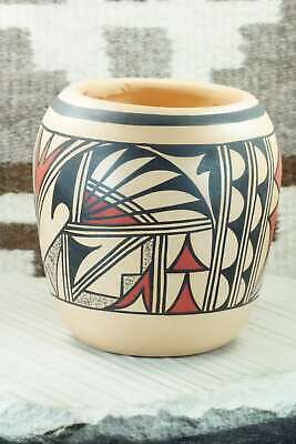 Hopi Pottery - Alta Yesslith