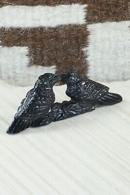 Crows Zuni Fetish Carving - Tony Mackel