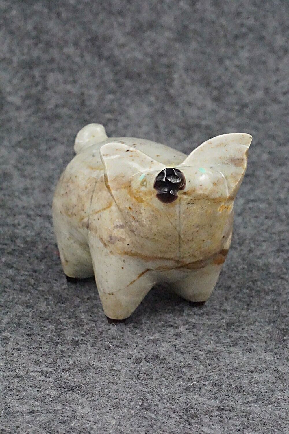 Pig Zuni Fetish Carving - Enrike Leekya