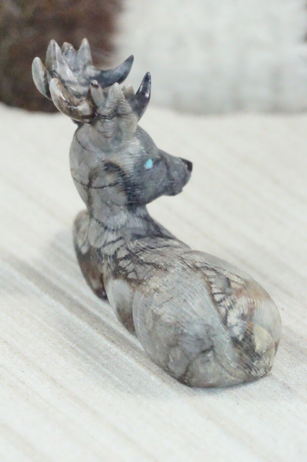Deer Zuni Fetish Carving - Colin Weeka